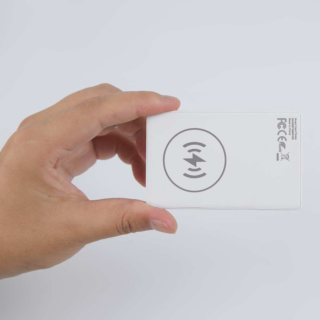 The Locatr Signature Tracking Card